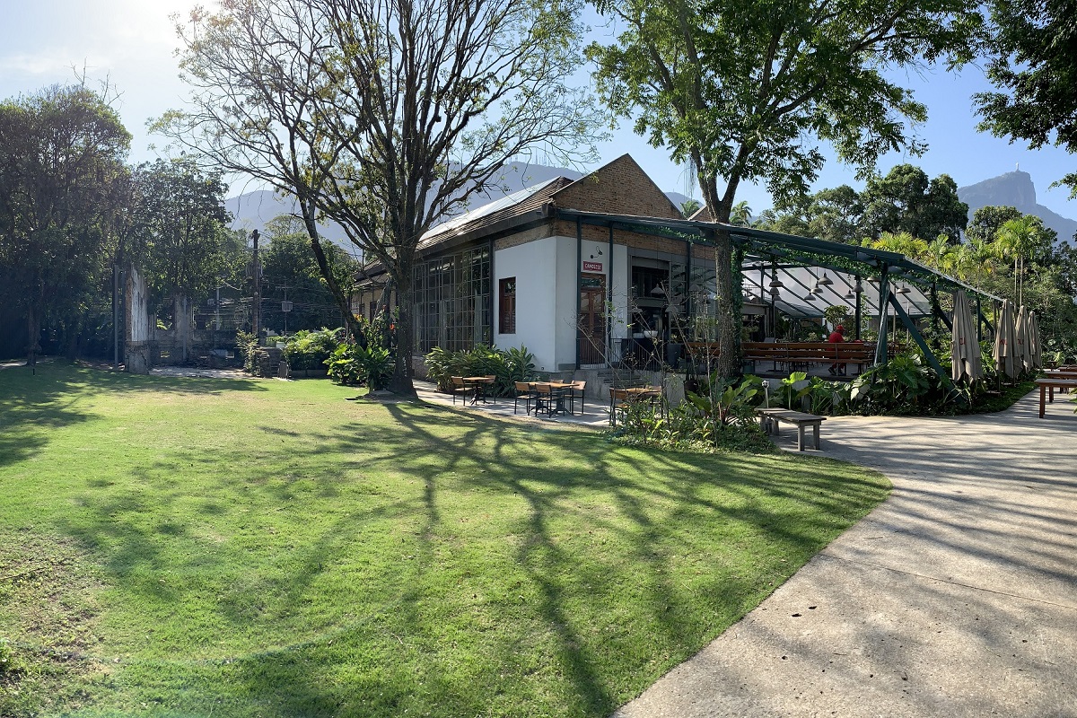 Clube Manouche, no Jardim Botânico, vai reabrir com shows na área externa