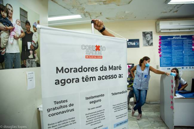 Campanha Conexões Saúde – Redes da Maré – divulgação Cartaz com informações para os moradores da favela da Maré