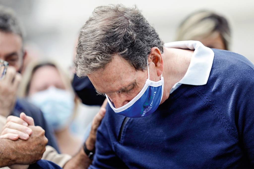 Caso Crivella: mais 2 investigados por propina são presos