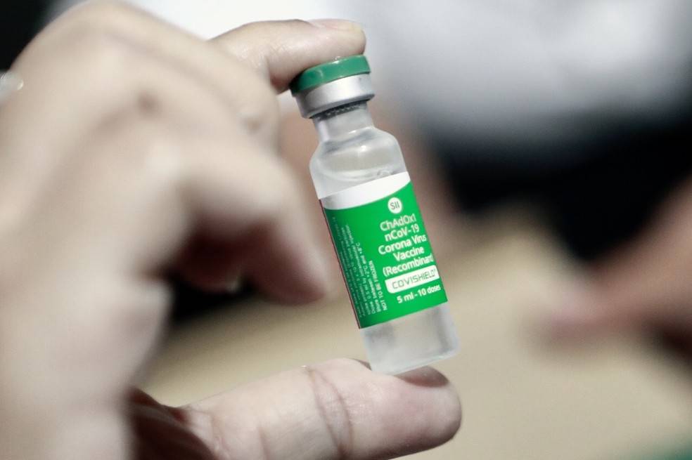 Covid: insumos para produzir 12 milhões de doses de vacina chegam ao Rio