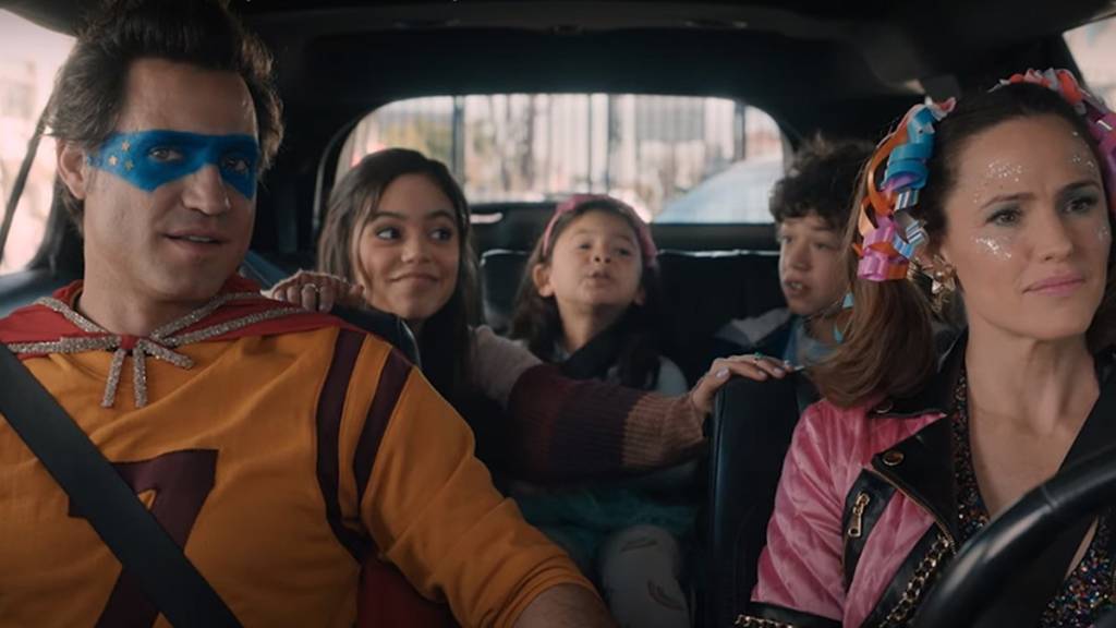 10150852113247 Família dentro de carro
