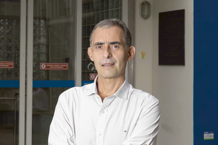 Luiz_Alberto_dos_Santos_Lima_2799.jpg O vice-diretor de produção de Bio-Manguinhos Luiz Lima: “O maior desafio das nossas carreiras” -