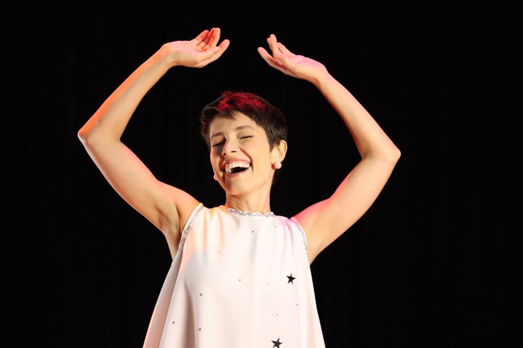 Alô, alô marciano: musical infantil sobre Elis Regina migra para a web