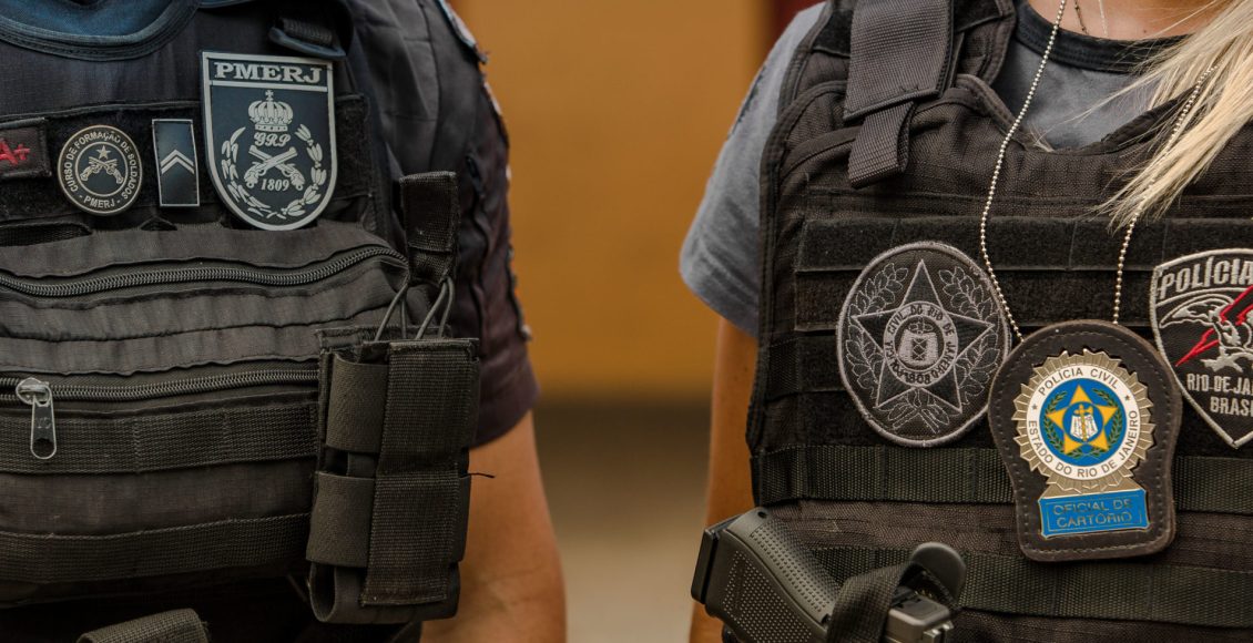 Uniformes policiais militares