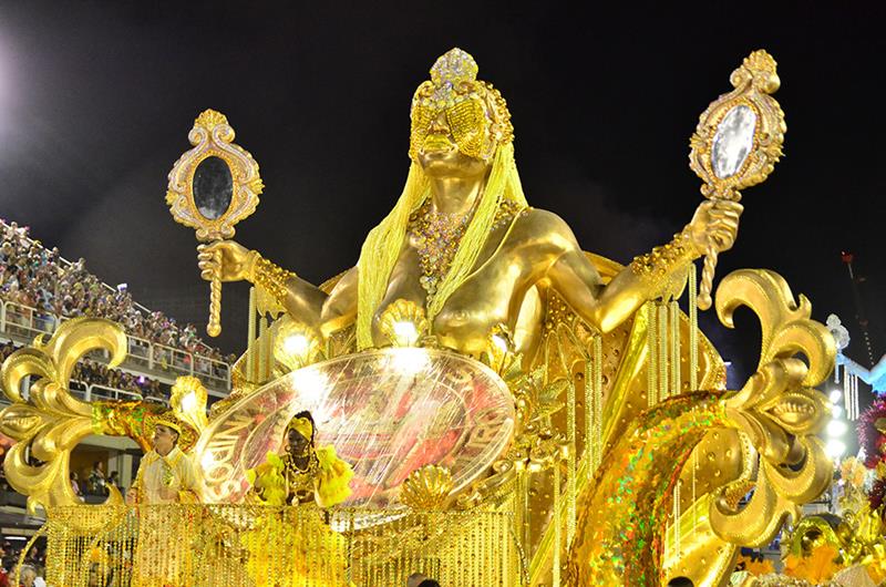 “Pelas Quadras do Samba” celebra o samba num ano sem Carnaval