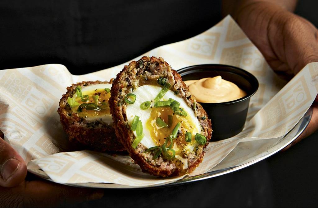 Bolovo 2.0: seis versões do quitute-sensação nos cardápios dos bares