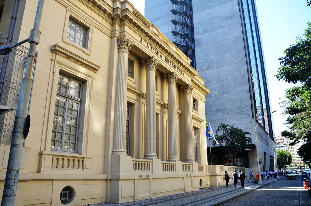 Gil e Fernanda Montenegro imortais: como é feita a eleição dos membros da ABL