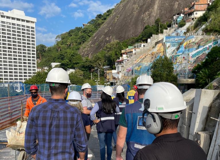 Avenida Niemeyer tem 60% das obras adiantadas