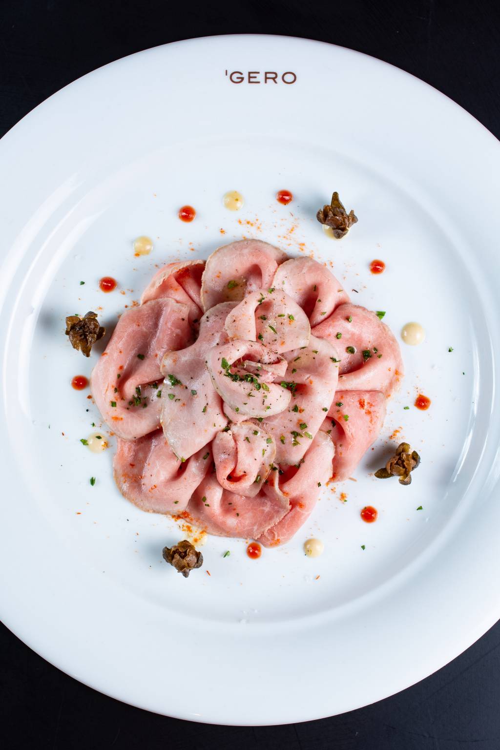 Gero_Vitello Tonnato do menu de dia das mães_credito lipe borges (1) Gero: vitelo em formato de flor