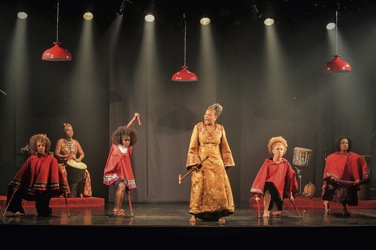 Luta abolicionista ganha os palcos em duas peças em cartaz no Leblon