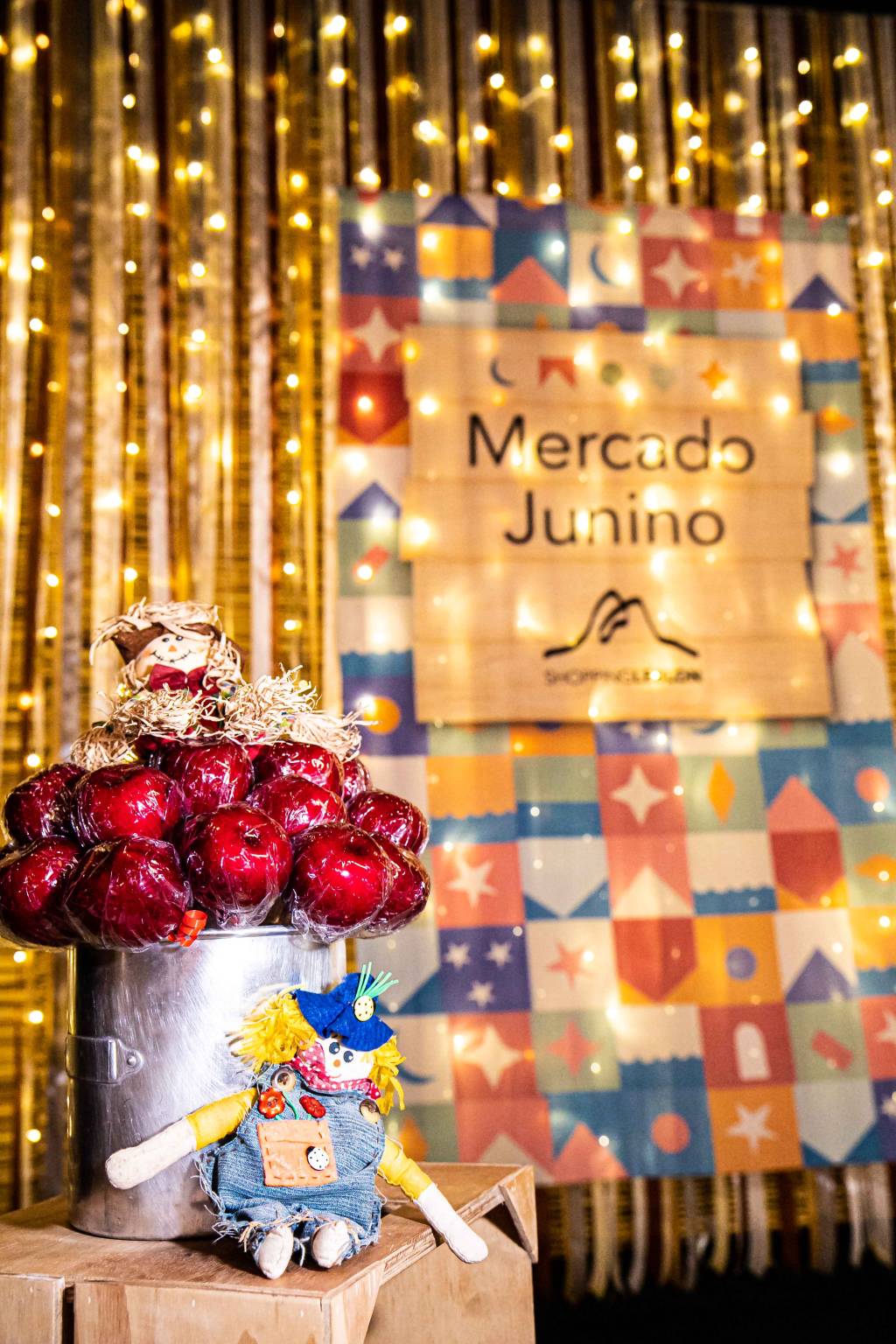 Mercado Junino_SL_MIGUEL SÁ (3) Mercado Junino: maçã do amor é uma das estrelas das barraquinhas