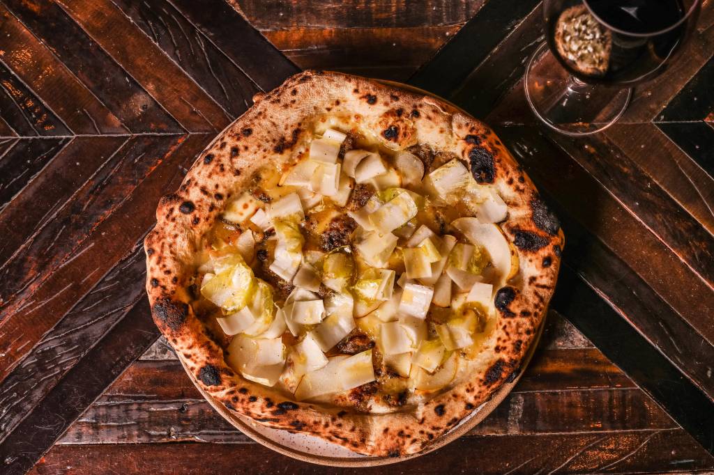 Radar: Ella lança pizzas assinadas com Thomas Troisgros e Brownie do Luiz