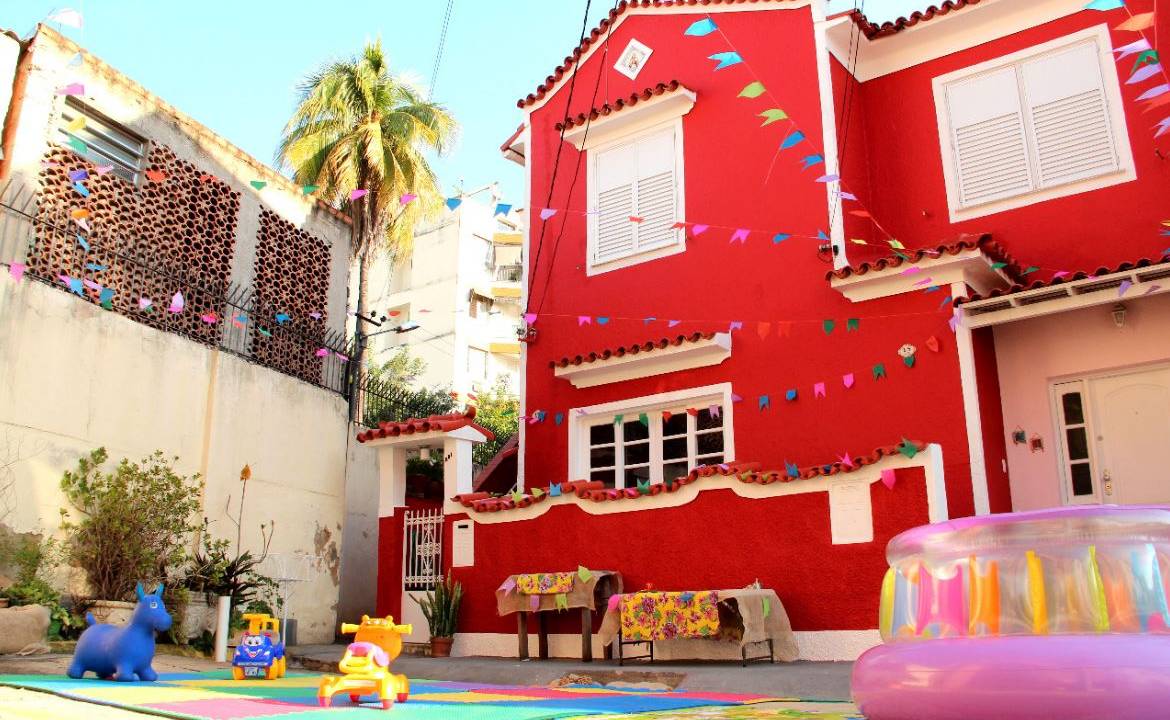Foto de uma casa arrumad para a Festa Junina