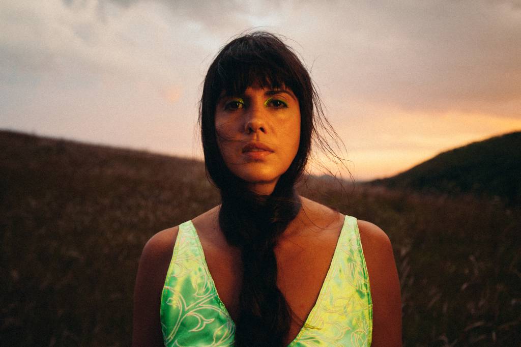 Projeto audiovisual de Lila lança olhar poético e sincero sobre maternidade