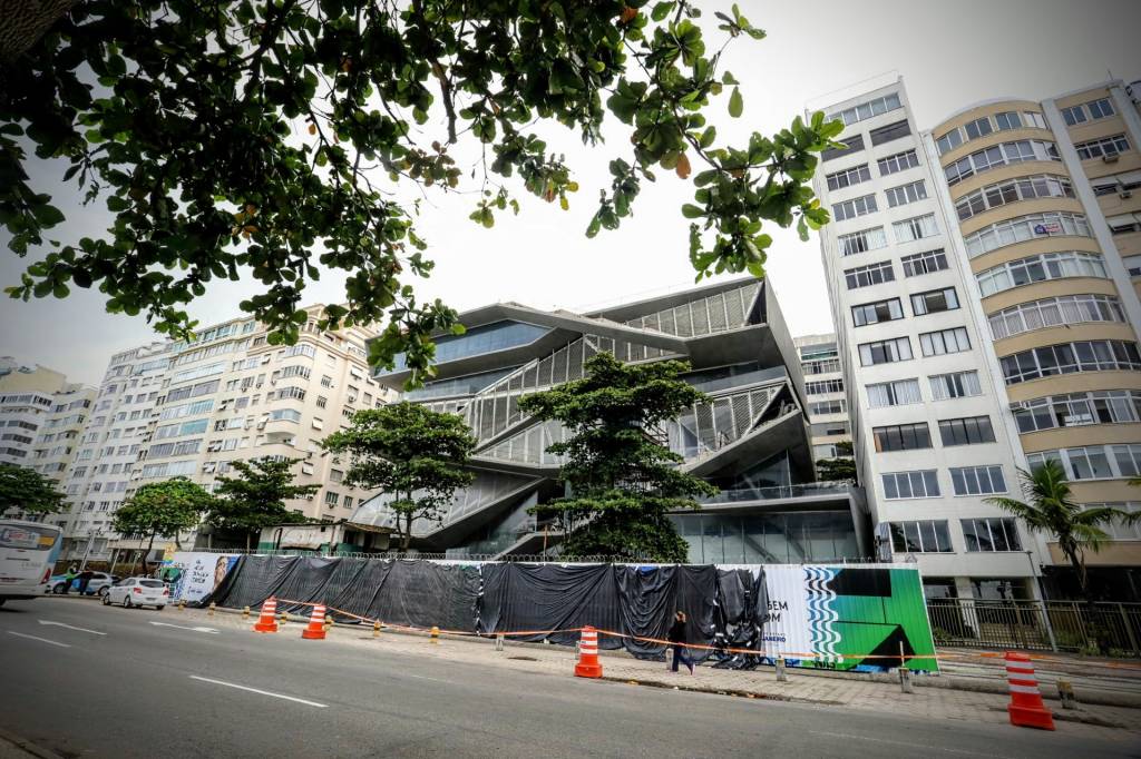 Agora vai? Governo lança edital de 71 milhões para finalizar obras do MIS