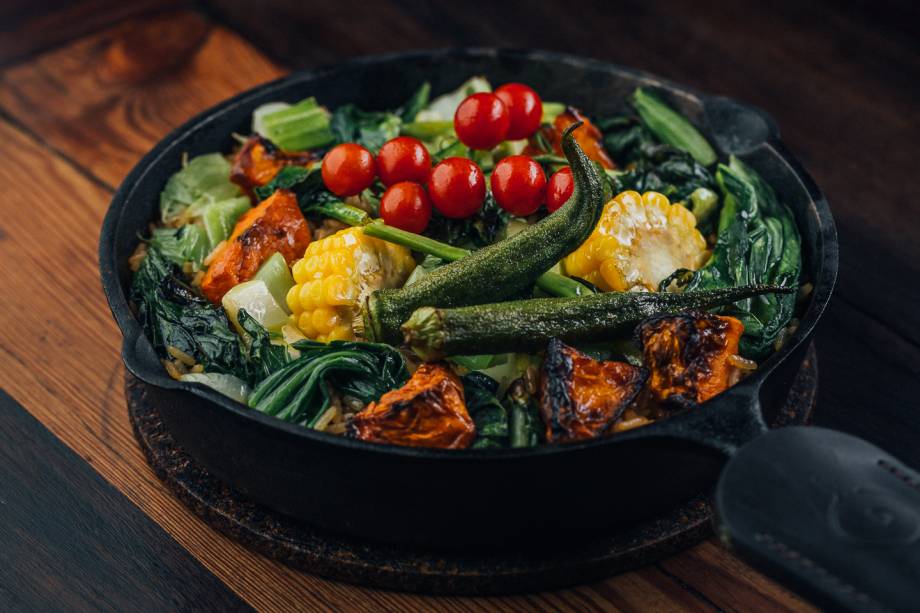 Arroz de frutos da terra: clássico desde o primeiro dia de Sud, o Pássaro Verde Arroz de frutos da terra: clássico desde o primeiro dia de Sud, o Pássaro Verde