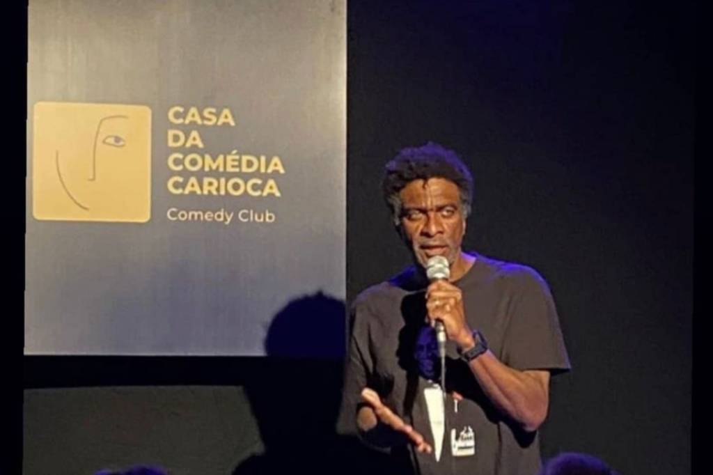 Faz-me rir: Helio de La Peña se apresenta em novo espaço de humor