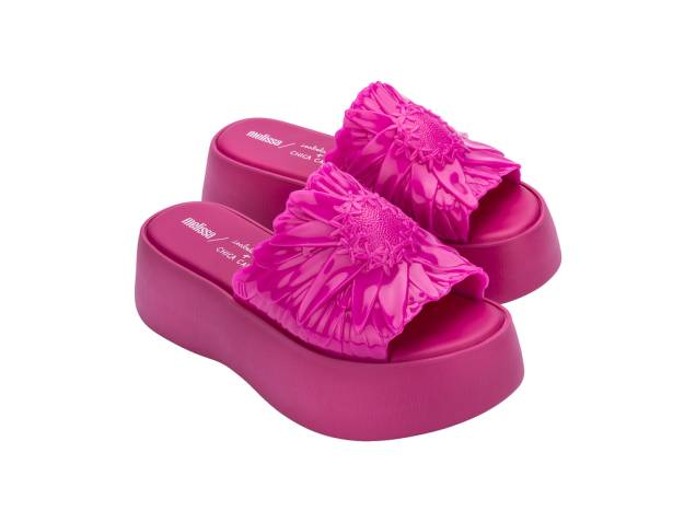 Melissa Becky Panc + Isabela e Chica Capeto, R$ 229,90 Melissa Becky Panc + Isabela e Chica Capeto, R$ 229,90