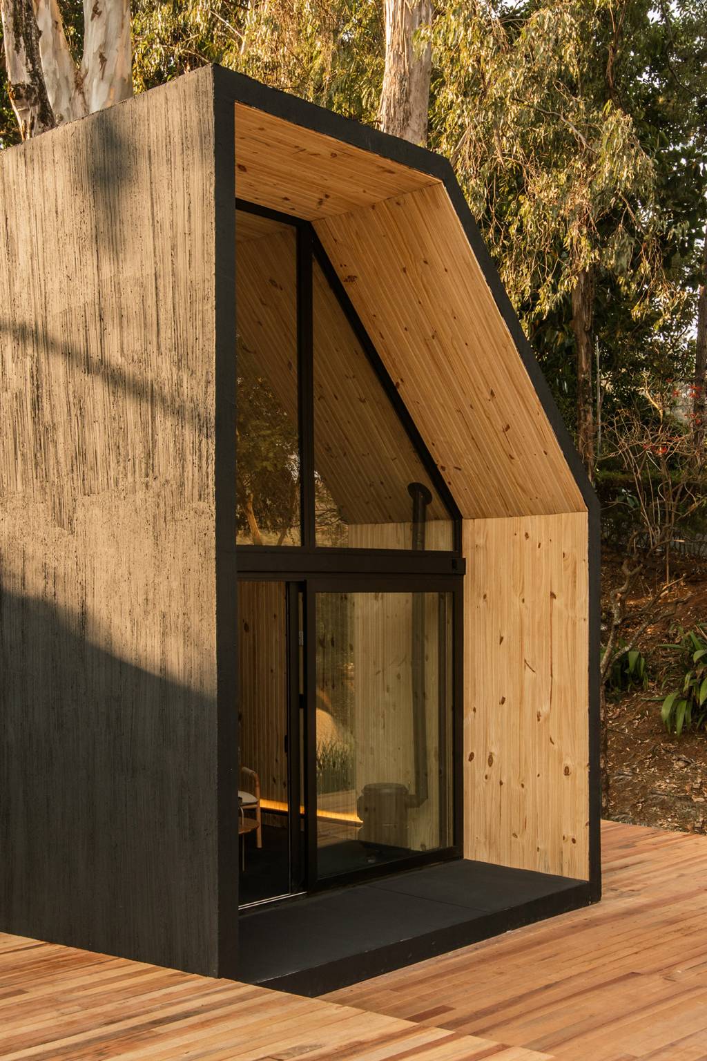 Liga-Arquitetura-e-Urbanismo-luiza-ananias-baixa Lucas Pereira Belizario e Barbara Fonseca de Souza – Liga Arquitetura – Cabana Soluções Usiminas
