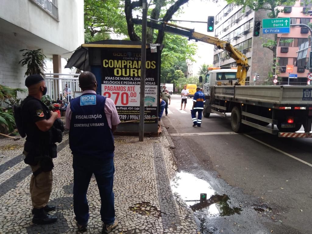 Em extinção: mais de 70 bancas foram removidas pela prefeitura em um ano