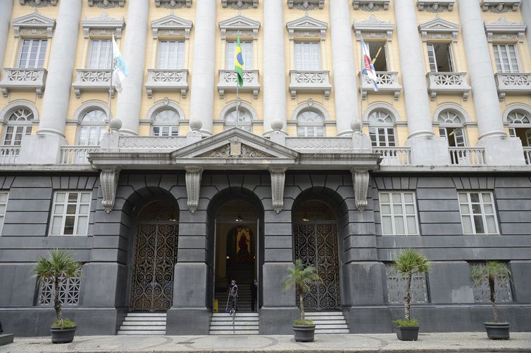 Foto da fachada do Museu da Justiça do Rio
