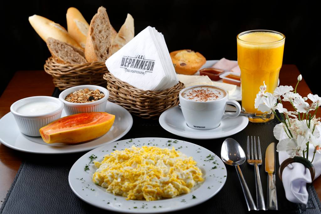 Pra começar bem o ano: onde tomar um café da manhã de rainha no dia 1°