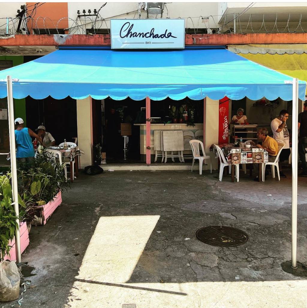 Dos sócios do Nosso e do Quartinho, bar Chanchada abre em Botafogo