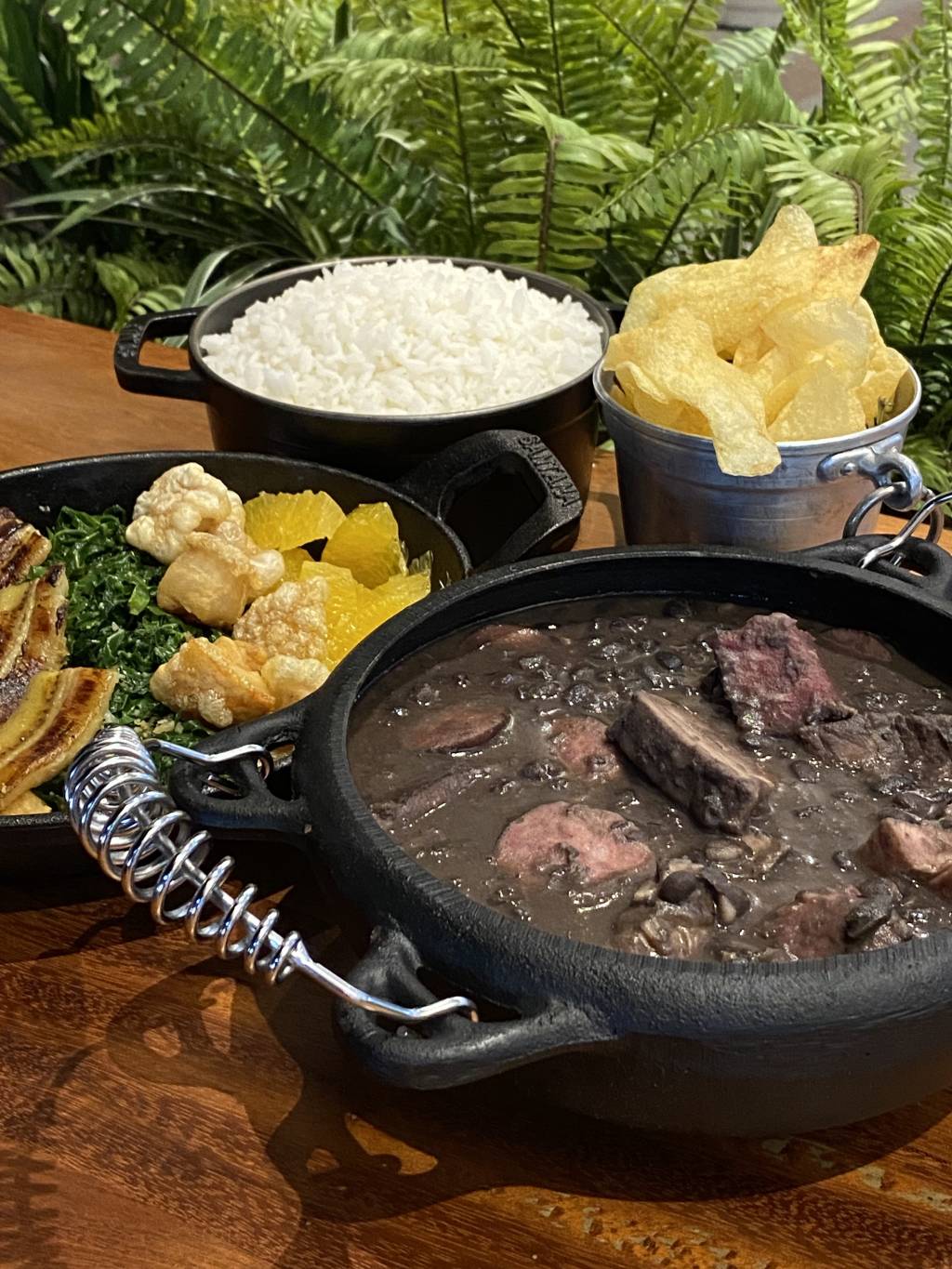 Que marravilha: Claude Troisgros lança feijoada no Leblon neste sábado (5)