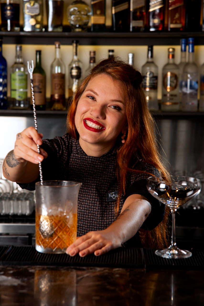 Círculo de fogo, a carta de drinques assinada por Bianca Lima