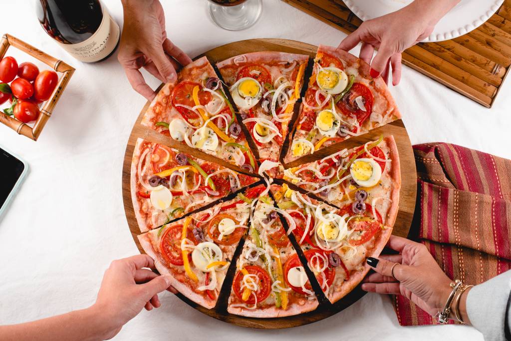 Pizza, pode! Marca carioca lança versão light, lowcarb e ainda gostosa