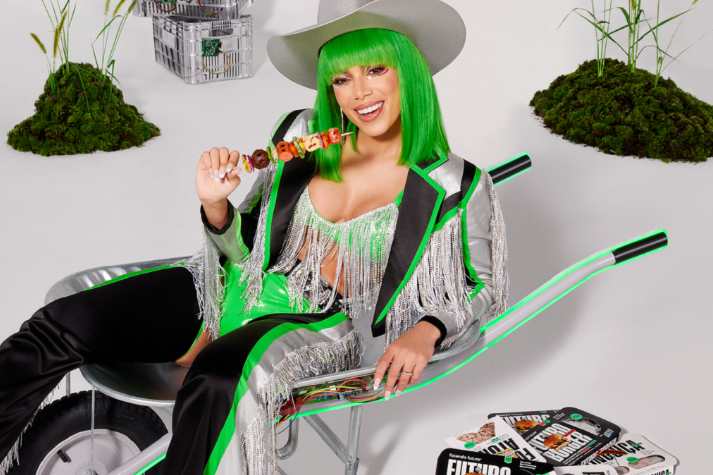 Anitta na Fazenda? Sim, cantora é a nova sócia de foodtech vegetariana