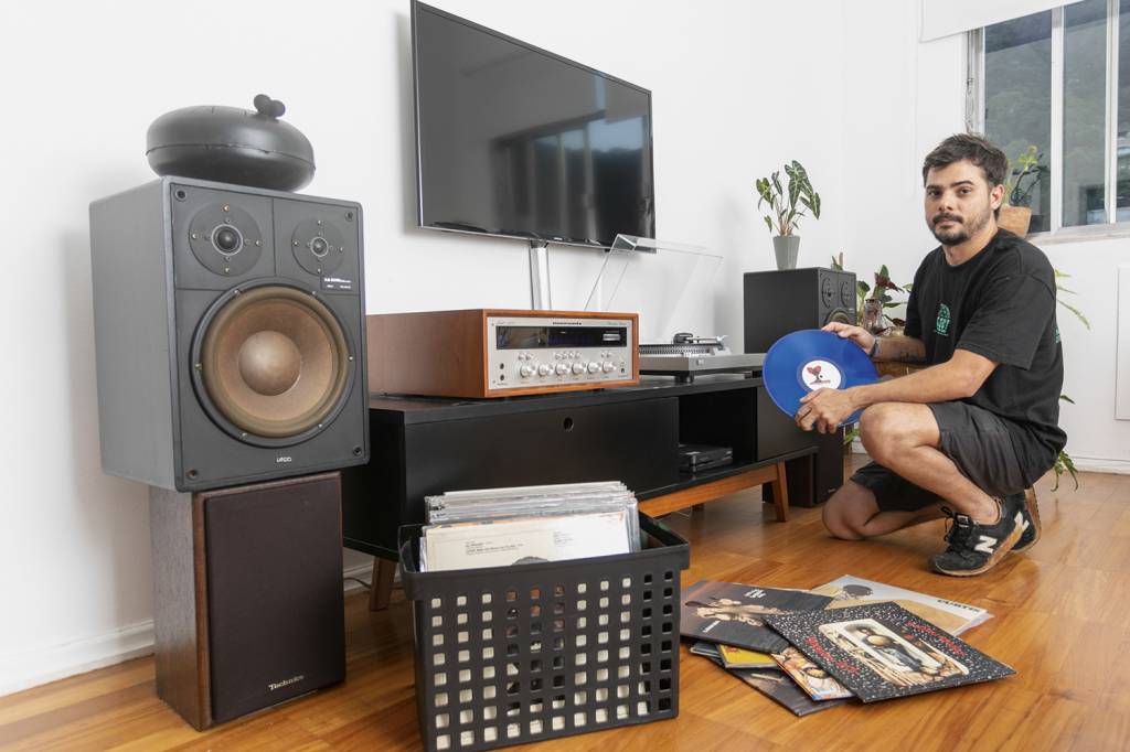 Daniel_Martins_204A0481.jpg Mania nostálgica: Daniel Martins virou assinante de clube de discos de vinil -
