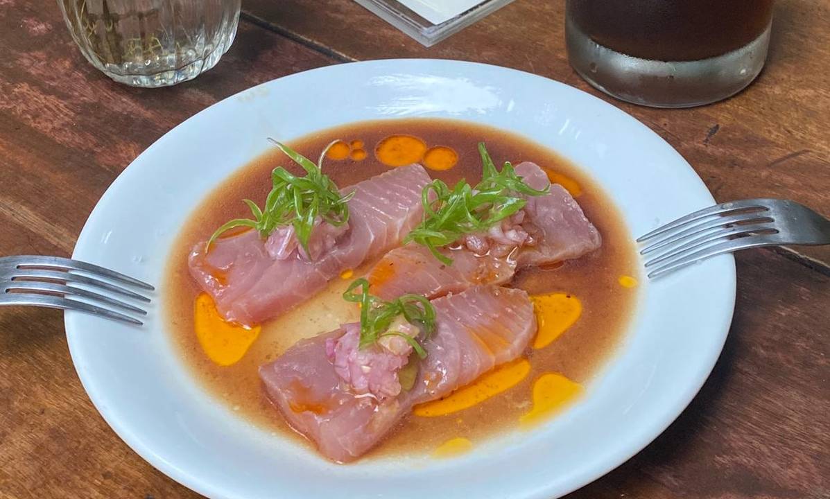Labuta Mar: o crudo de olho de boi é um dos cartões de visita do bar