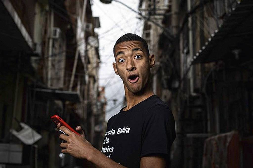 IMG_8368.PNG O 'influencer' Raphael Vicente: o Uber demorou a chegar, mas o vídeo viralizou rápido -