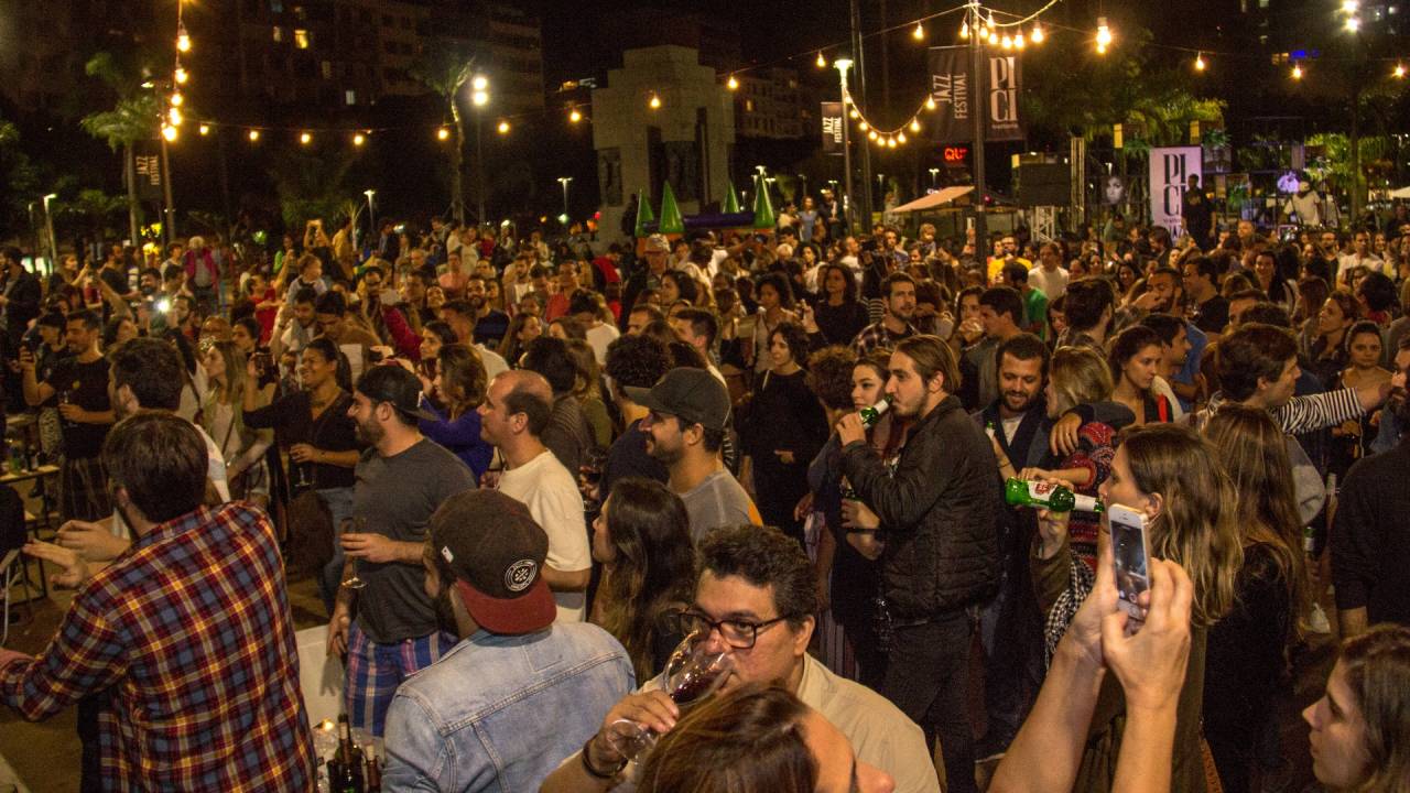 Pici Jazz: Praça Nossa Senhora da Paz vira espaço de música e gastronomia no fim de semana