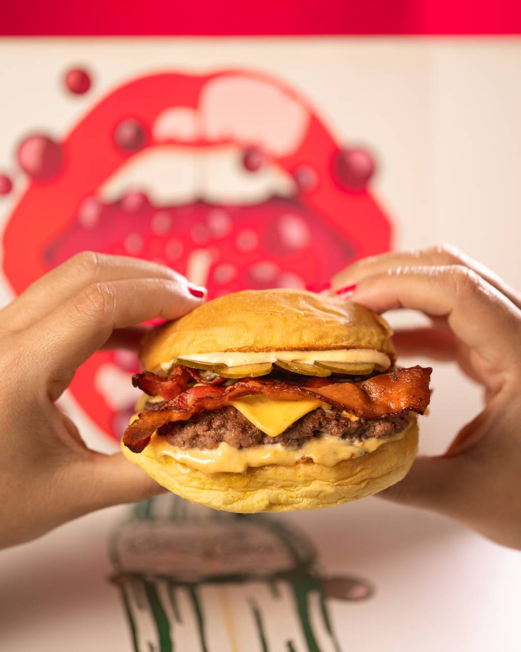 Premiado como melhor smash burger do Rio, Sheesh ganha loja na Barra