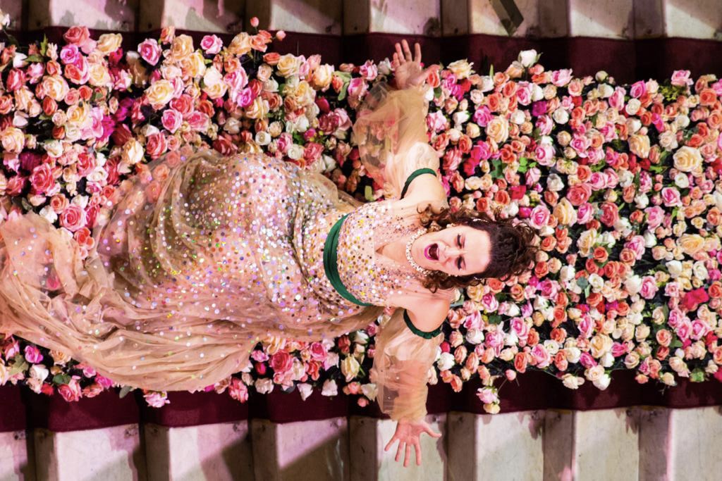 Domitila e Macunaíma afiando a navalha: ópera brasileira pagando promessas