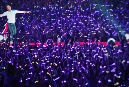 Pulseira de LED: trunfo do Coldplay nos shows