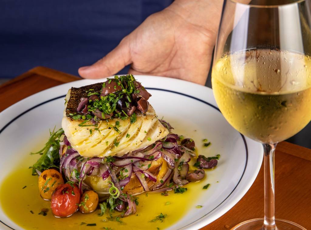 Nova tasca leva alheiras, punhetas e acepipes típicos ao Baixo Botafogo