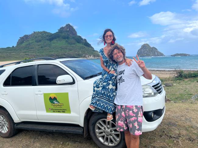 Precisa de carro em Noronha O carro alugado pela Noronha Passeios: mobilidade para explorar a ilha