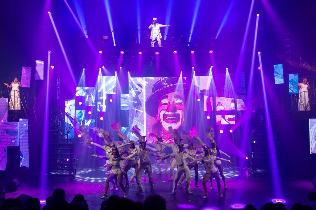 Palhaços se ajustam ao mundo digital e revigoram lado terapêutico da arte