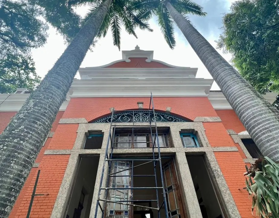 Prédio histórico, em Botafogo, vai receber o Super Centro Carioca de Vacinação