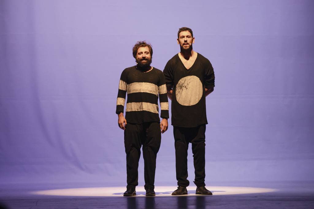 Gregório Duvivier reestreia duas comédias seguidas no Teatro Riachuelo