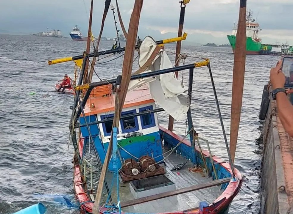 Marinha ainda não informou se a embarcação tinha licença e se navegava com o número de passageiros dentro do limite