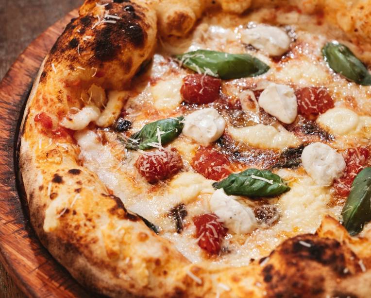 Bráz: pizza de aniversário une pela primeira vez queijos brasileiros premiados Bráz: pizza de aniversário une pela primeira vez queijos brasileiros premiados