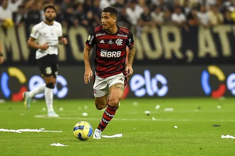 O rolé do Pix: como Flamengo se safou de confusão com pagamento milionário