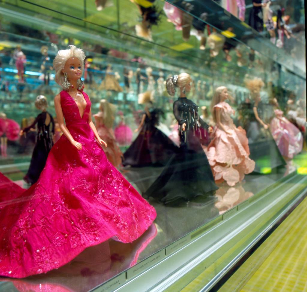 76 Exposição de Barbies da arquiteta na CASACOR SP 2011.