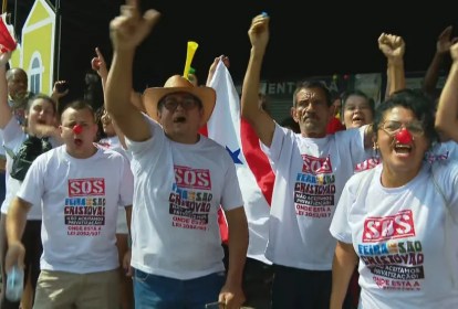 Manifestação dos feirantes contra a privatização da Feira de São Cristóvão