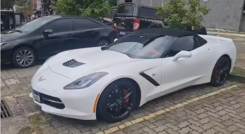 Os carros e motos de luxo de quadrilha de criptomoedas apreendidos pela PF