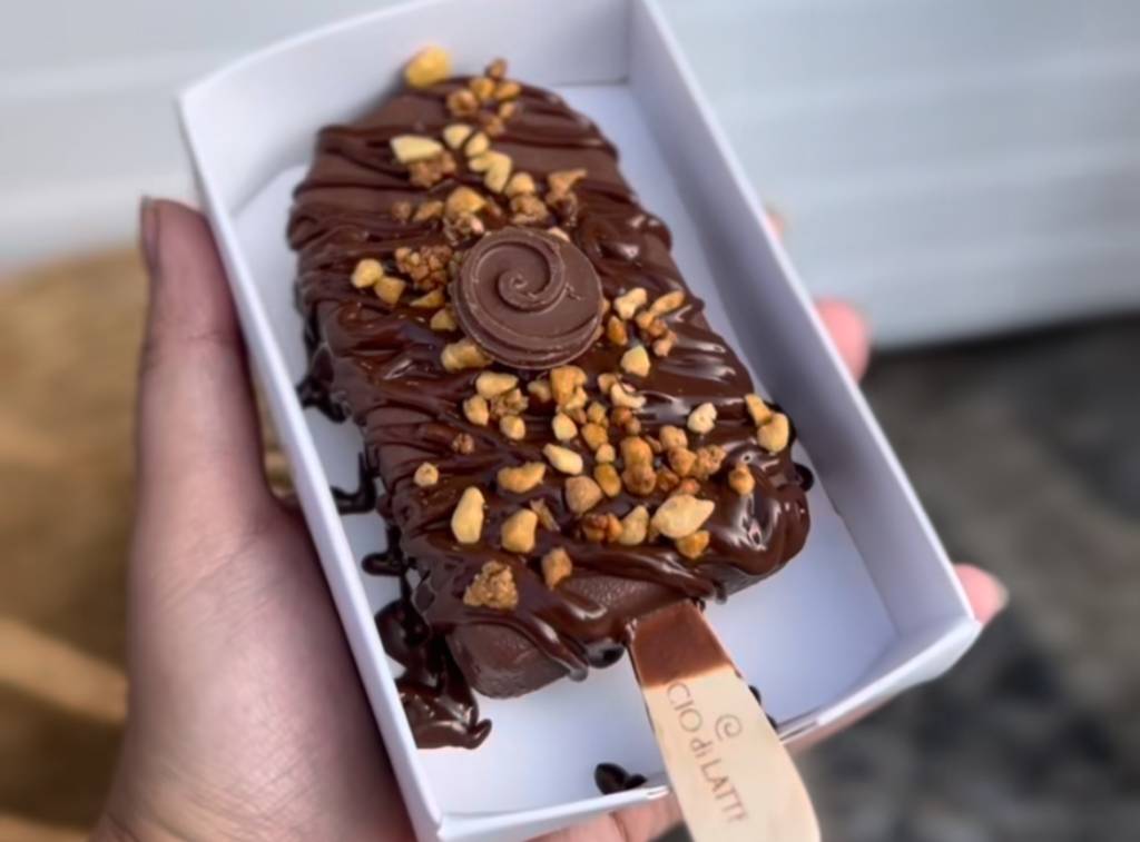 Com mais de dez sabores de picolé, Bacio di Latte abre quiosque em Ipanema